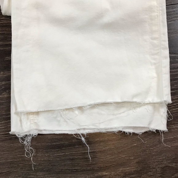 Diesel Only The Brave Women’s Wide Leg White Denim Distressed Jeans Size 28 - Picture 10 of 10